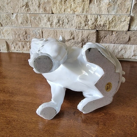 White glossy  english Bulldog figurine rhinestone collar - Picture 9 of 13